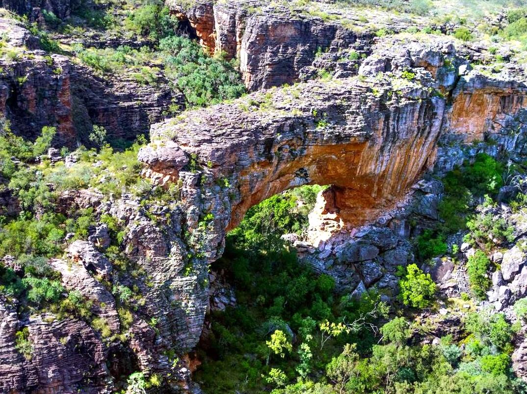 Scenic Outlooks and Cultural Relevance of Arnhem Land Escarpment