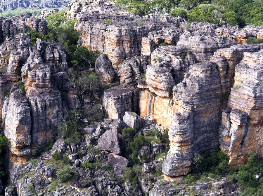 Cultural Legacy and Visual Splendor of the Arnhem Land Escarpment